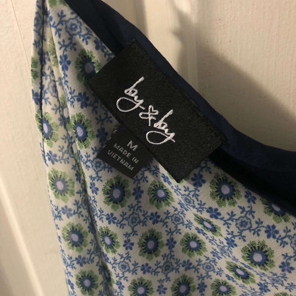 Target cute designed blouse. - Picture 2 of 3